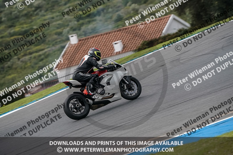 estoril;event digital images;motorbikes;no limits;peter wileman photography;portugal;trackday;trackday digital images